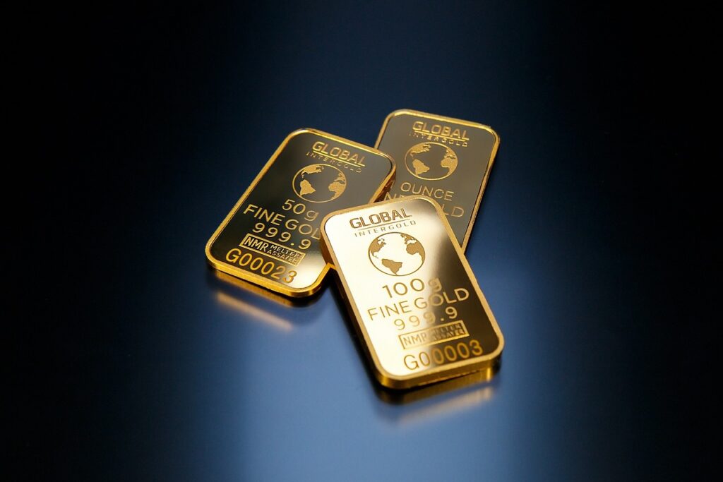Why Smart Money Buys Gold